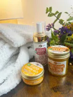 Økologisk plejende morgenfrue-peeling 120 ml
