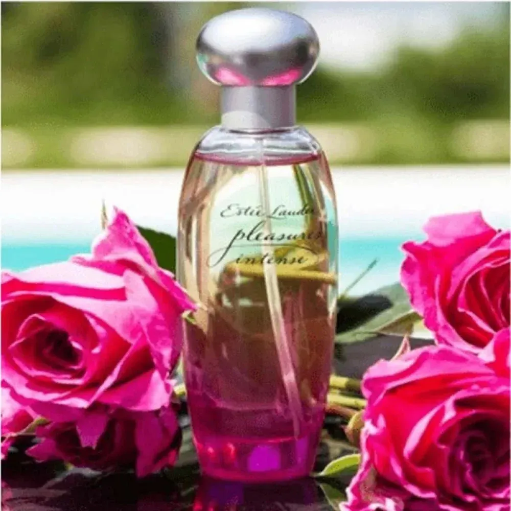 Pleasures Intense parfumeret vand 100 ml til kvinder