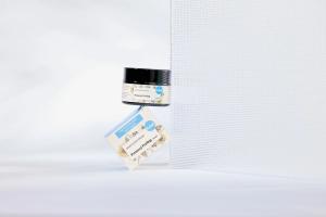 Skånsom pimpstenskrub til alle hudtyper 30 ml