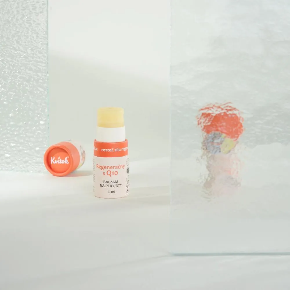 Kvitok Regenererende læbepomade med Q10 (8 ml) - med blommeolie
