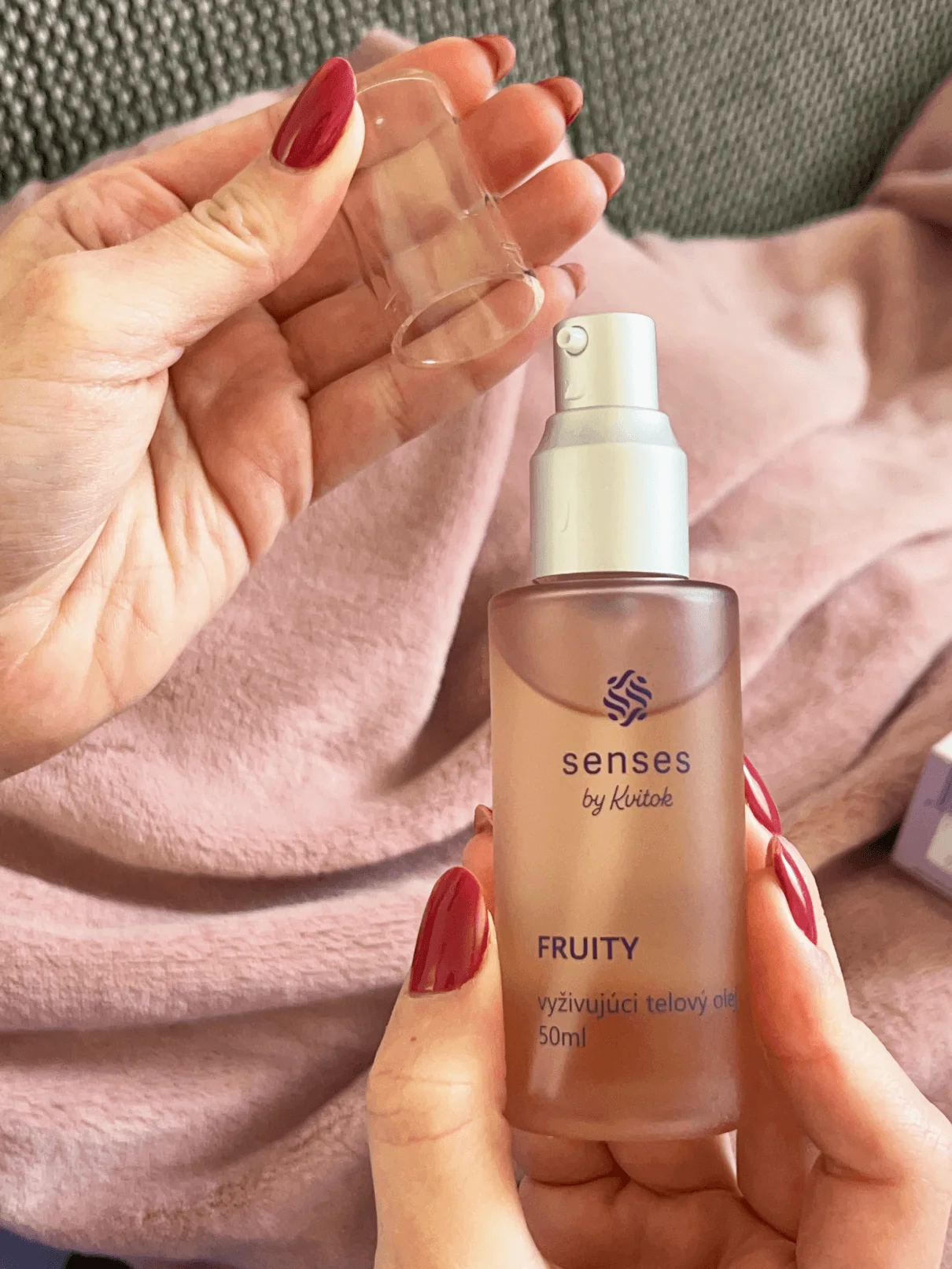 Kvitok Senses Nærende kropsolie Fruity (50 ml) - med duft af hindbær, ribs og vanilje
