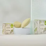 Kvitok Solid shampoo med anti-skæl balsam Moringa (25 g) - skinnende, skælfrit hår