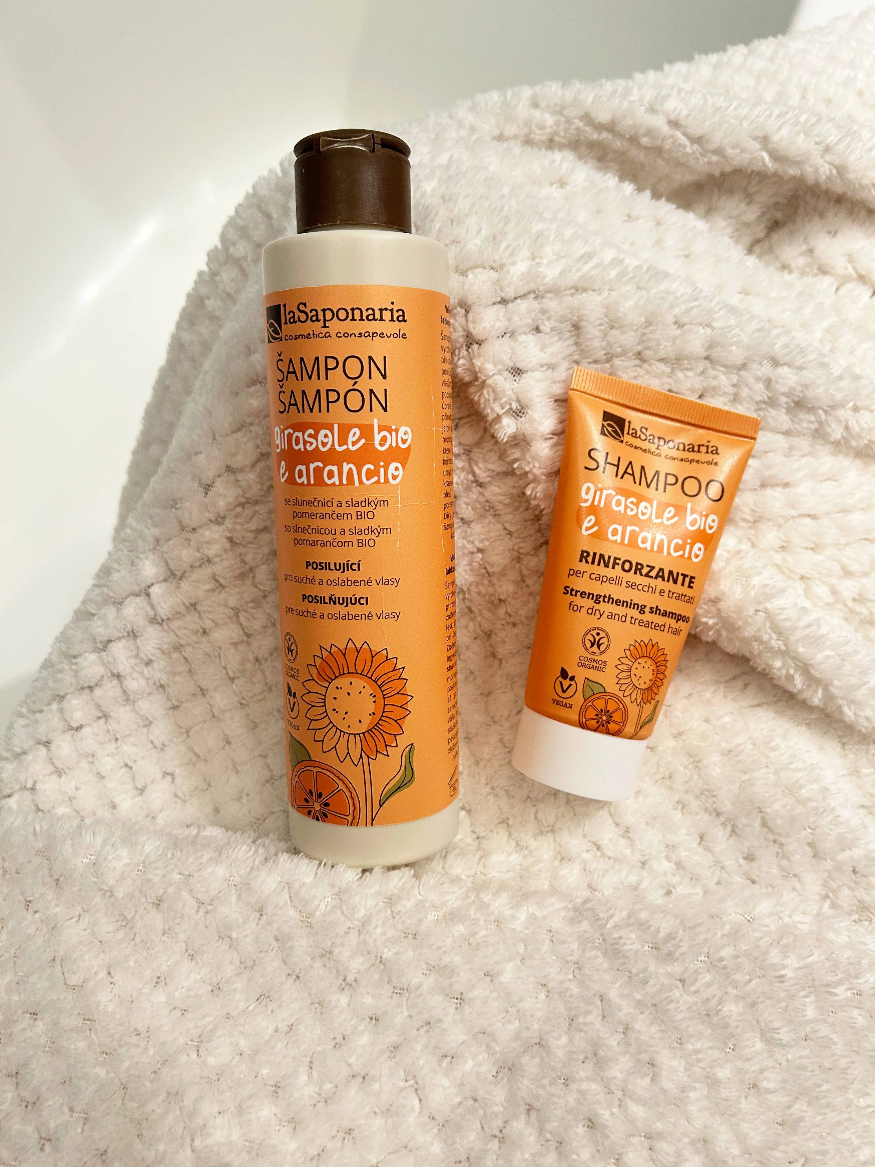 laSaponaria Økologisk shampoo med solsikke og sød appelsin 30 ml