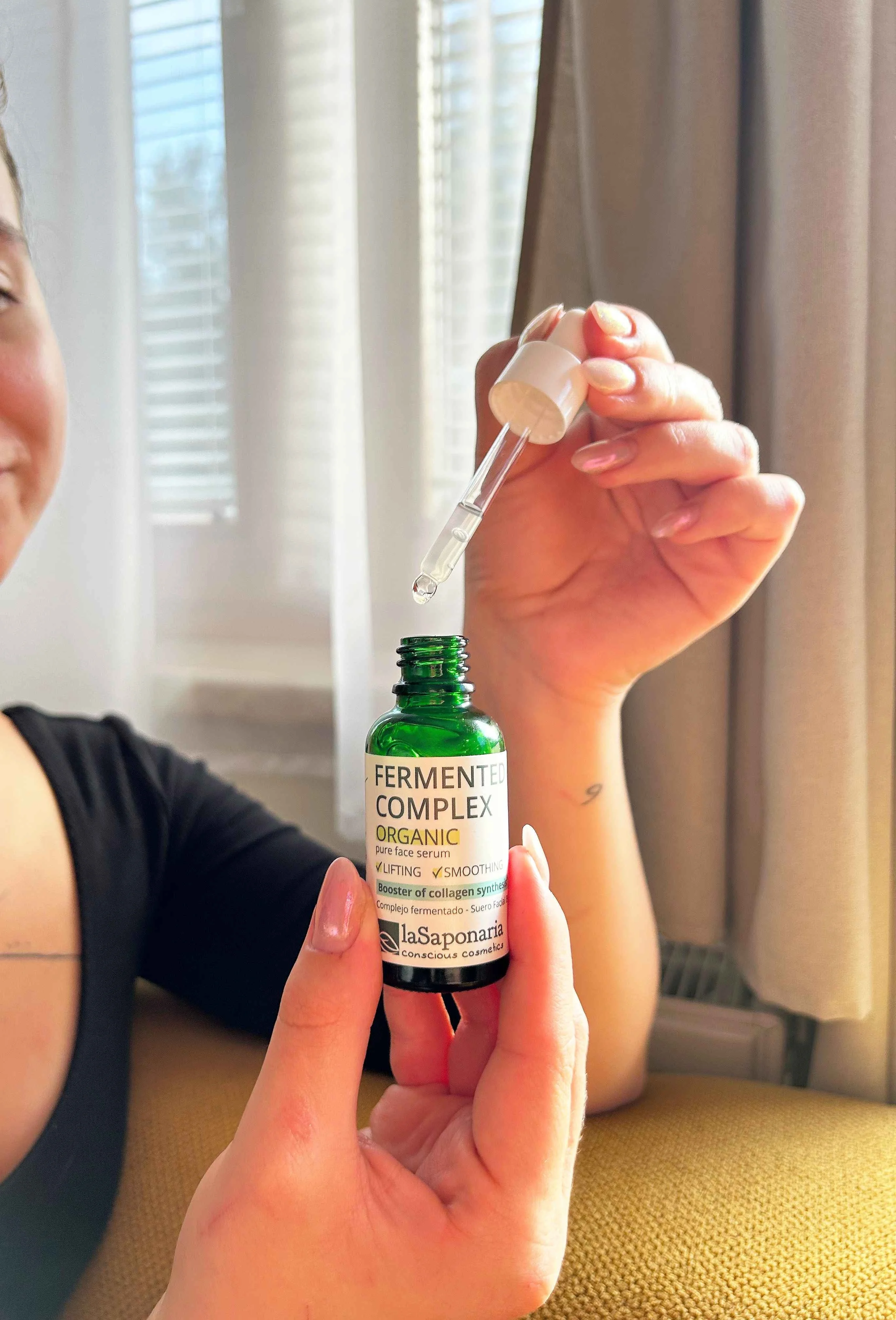 laSaponaria Ansigtsserum - Fermenteret BIO-kompleks (30 ml) - for mere spændstig, mere strålende og glattere hud