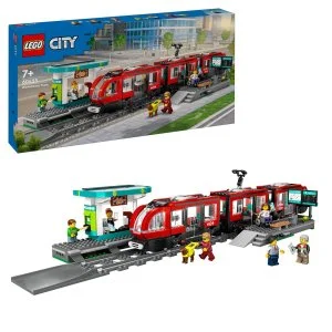LEGO® City 60423 Sporvogn og stoppested i byens centrum