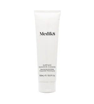 Medik8 Surface Radiance Cleanse rensegel med AHA/BHA-syrer