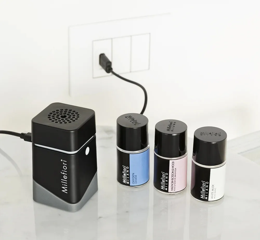 Moveo Mini kompakt duftdiffuser sort Millefiori Moveo Mini kompaktní vonný difuzér černý