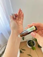 Natasha Roll-on-blanding af æteriske olier – Klart sind (10 ml) – opkvikkende når som helst og hvor som helst