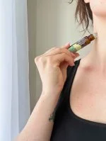 Natasha Roll-on-blanding af æteriske olier – Klart sind (10 ml) – opkvikkende når som helst og hvor som helst