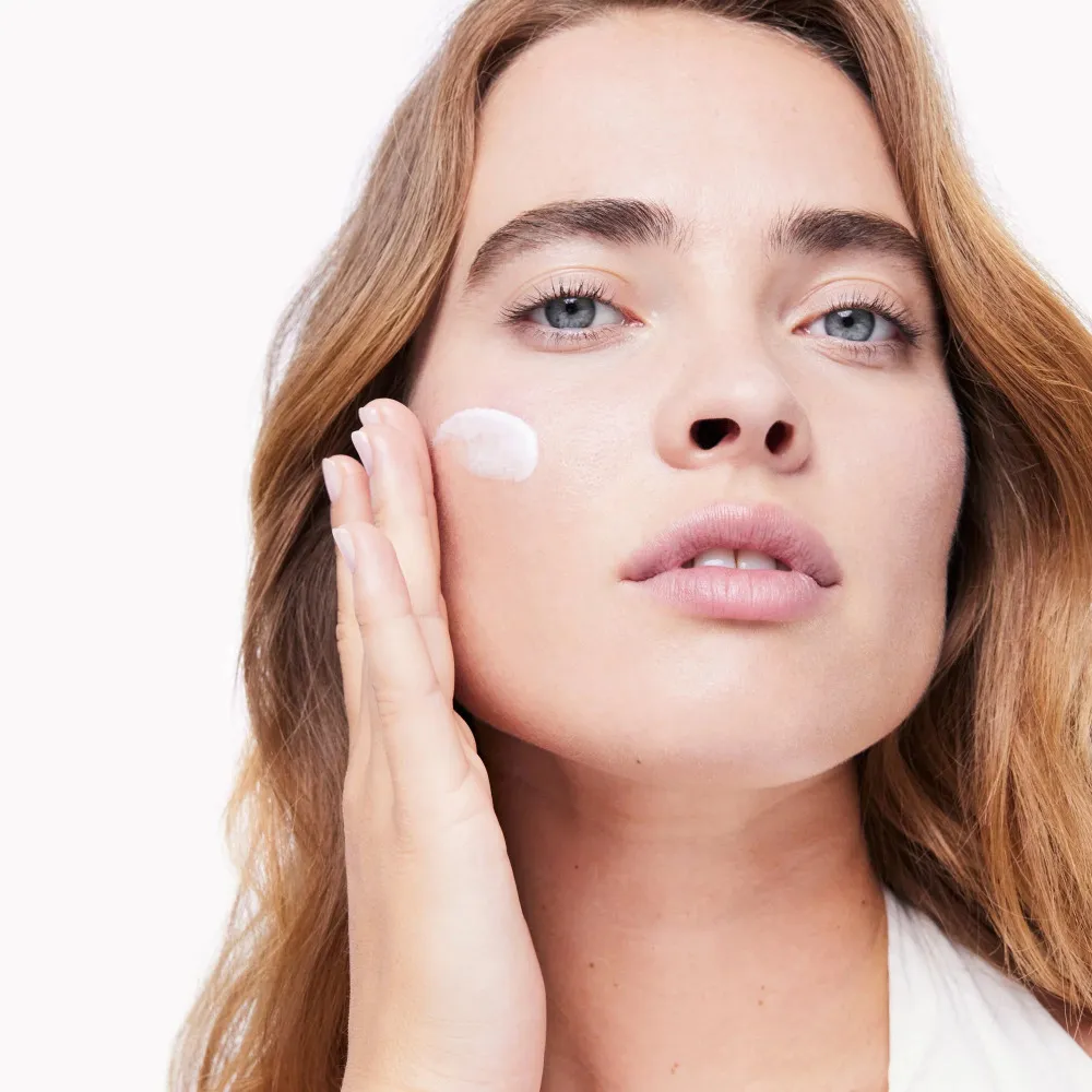 Merveillance Lift opstrammende natcreme til korrektion af rynker 50 ml
