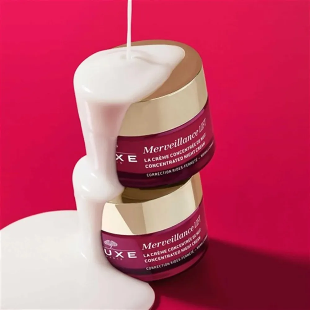 Merveillance Lift opstrammende natcreme til korrektion af rynker 50 ml