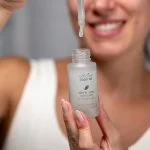 Officina Naturae Ansigtsserum til sensitiv hud (30 ml) - beroliger reaktiv hud
