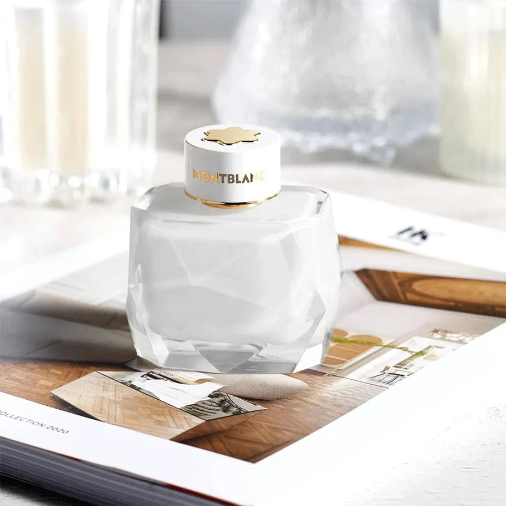 Signature Eau de Parfum til kvinder 50 ml