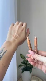SO’BiO étic Concealer BIO (4 g) 25 BEIGE DORÉ — gylden beige - dækker hudens ufuldkommenheder