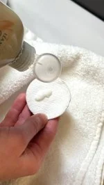 SO’BiO étic Rensemælk med økologisk æselmælk (200 ml) - fjerner skånsomt makeup og urenheder