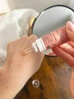 SO’BiO étic Lift'Grenade BIO opklarende anti-rynke-serum (30 ml) - med granatæble