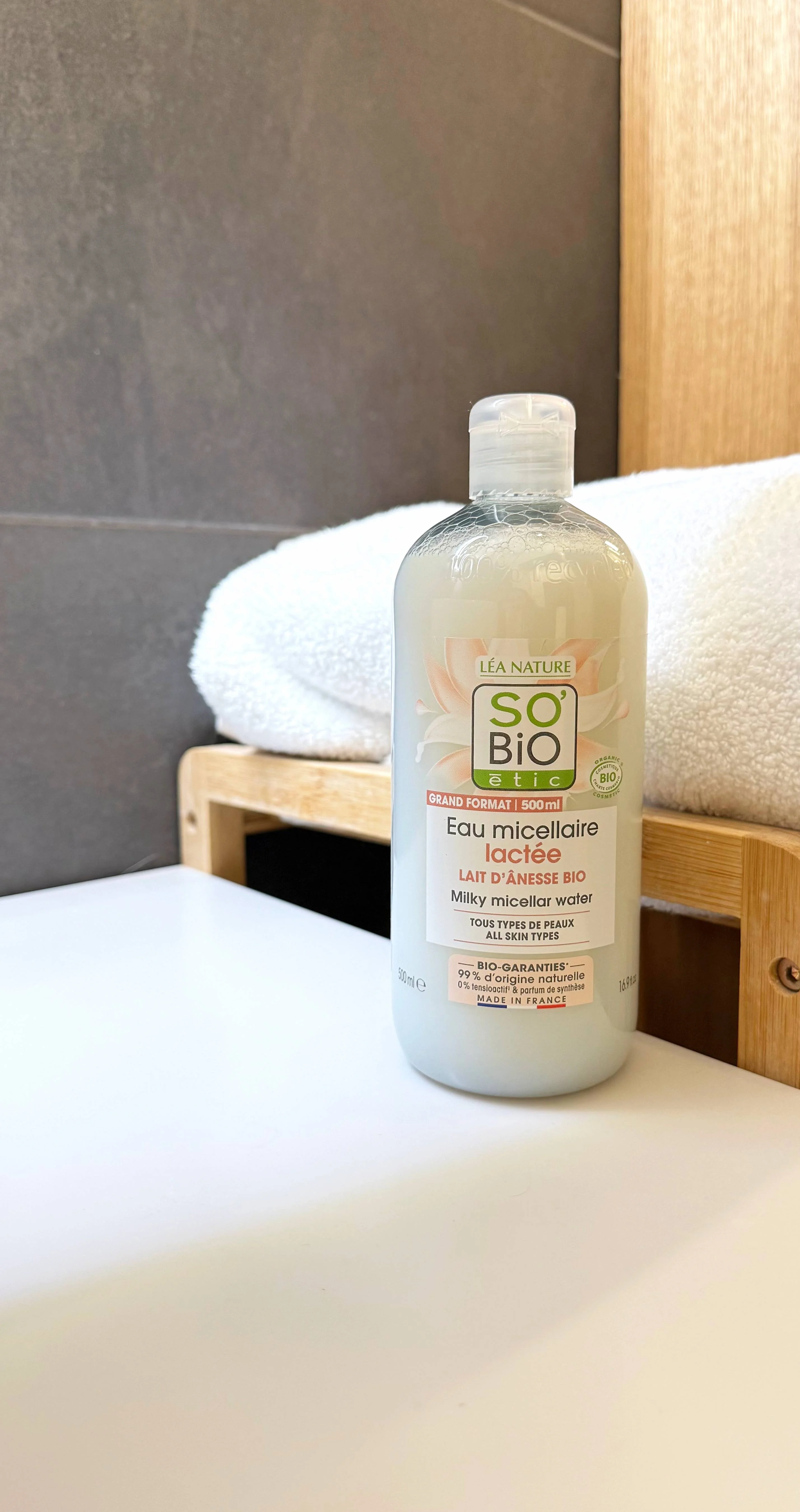 SO’BiO étic Micellarvand med økologisk æselmælk (500 ml) - også velegnet til sensitiv hud