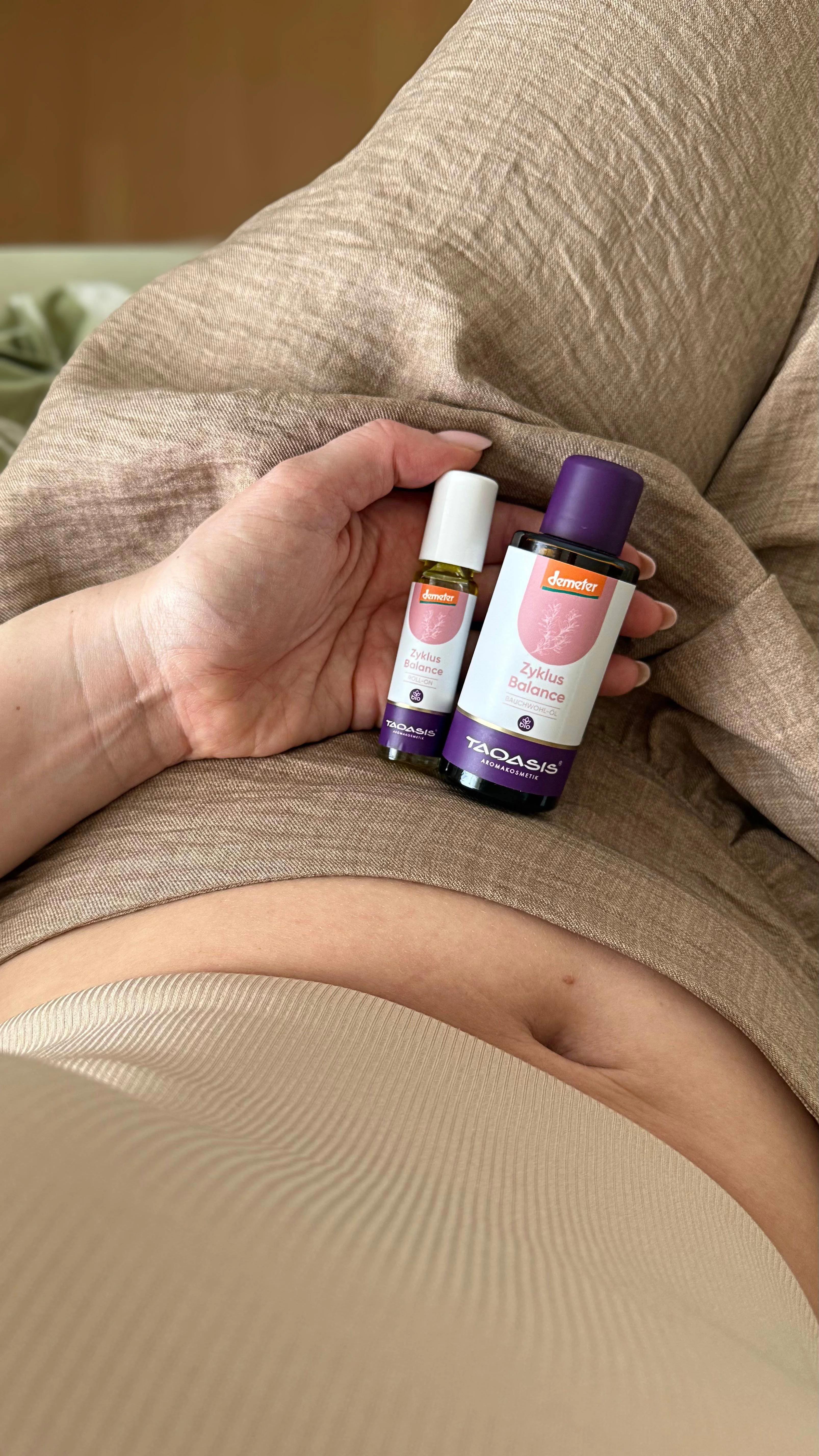 Taoasis Massageolie Women Cycle Balance ØKO (50 ml) - støtter kroppens afslapning under cyklussen