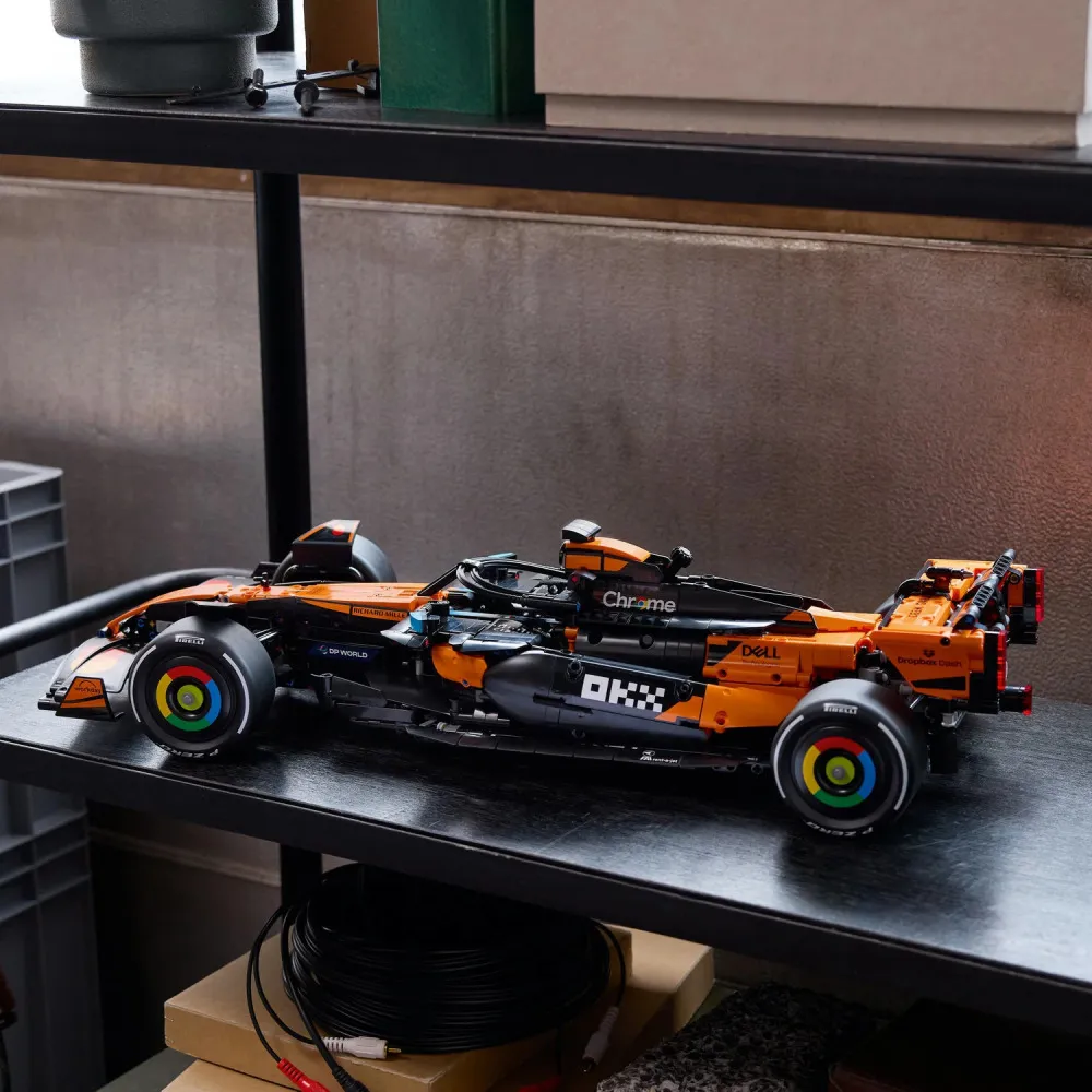 Technic 42228 Bil McLaren MCL39 F1®