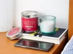 The Greatest Candle in the World Duftlys i dåse (200 g) - nelliker og kanel