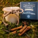 The Greatest Candle in the World Duftlys i glas (130 g) - nelliker og kanel