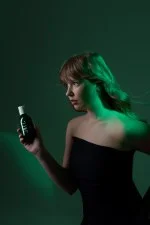 Uoga Uoga Shampoo til øget hårvolumen More Passion BIO (250 ml) - til fedtet og slapt hår
