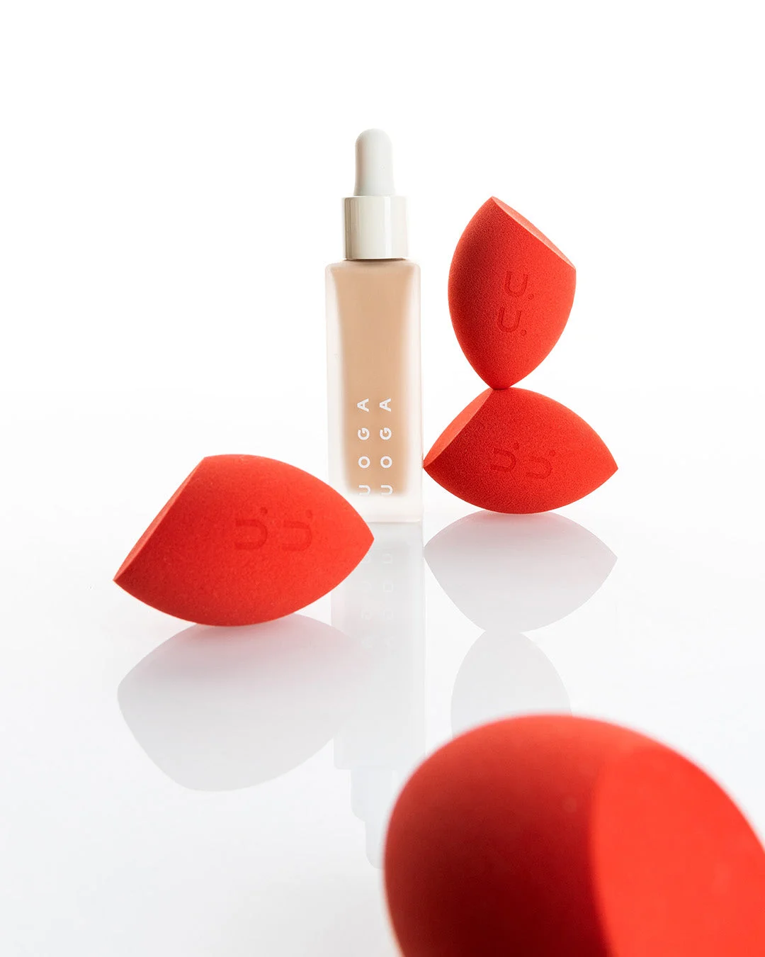 Uoga Uoga Makeupsvamp til makeup og BB-creme - for et naturligt look