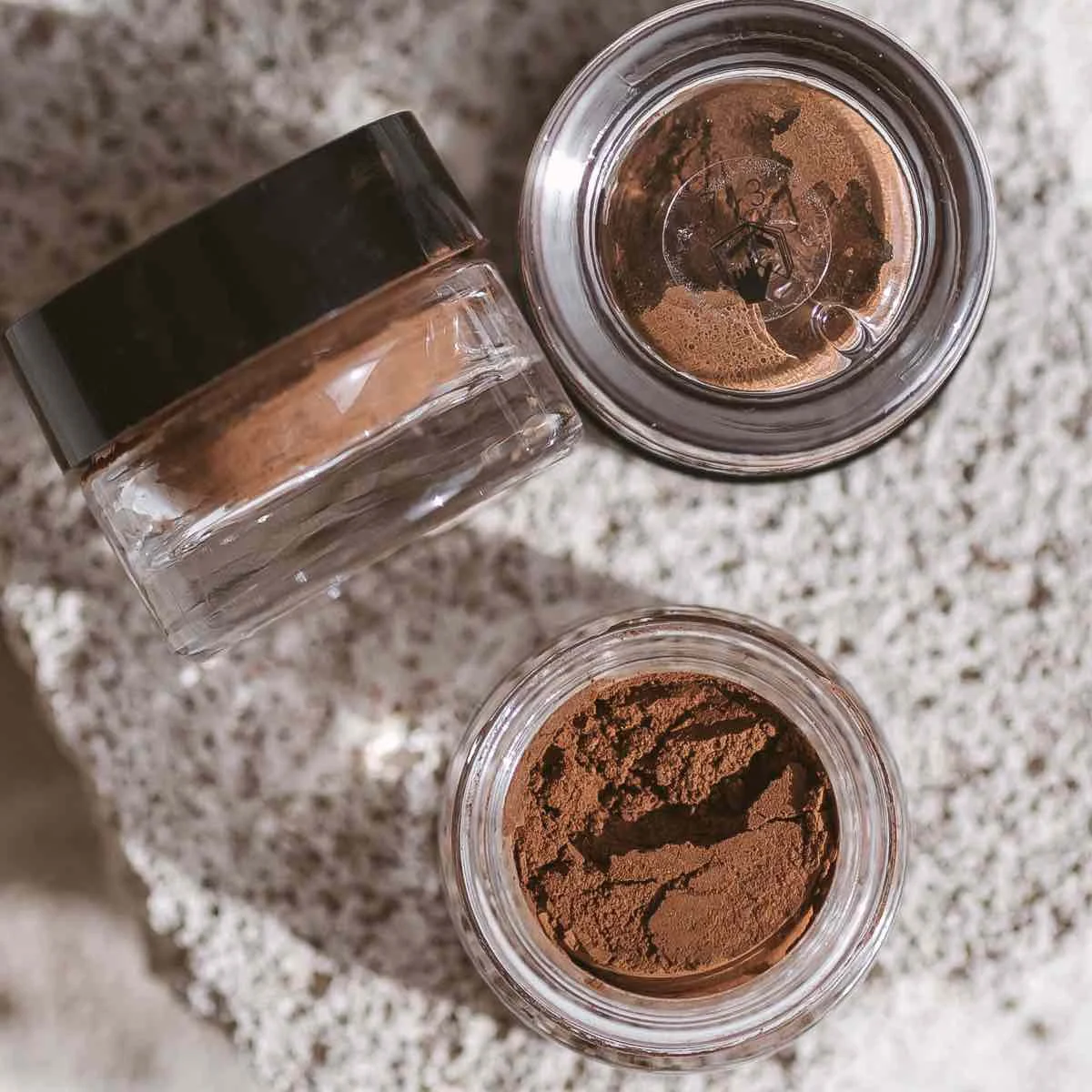 Uoga Uoga Løs mineralsk øjenskygge med rav (1 g) 740 Star Box - 10 nuancer