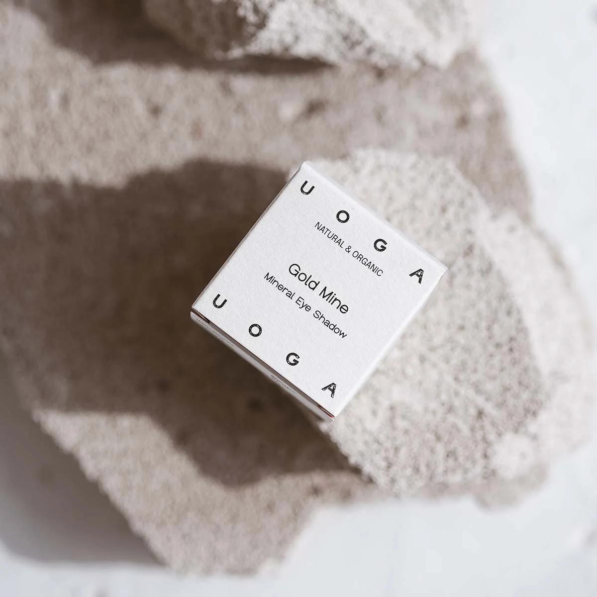 Uoga Uoga Løs mineralsk øjenskygge med rav (1 g) 740 Star Box - 10 nuancer