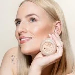 Uoga Uoga Mineral pudderfoundation med rav (10 g) 805 Whispering Pines - let, naturlig, SPF 15