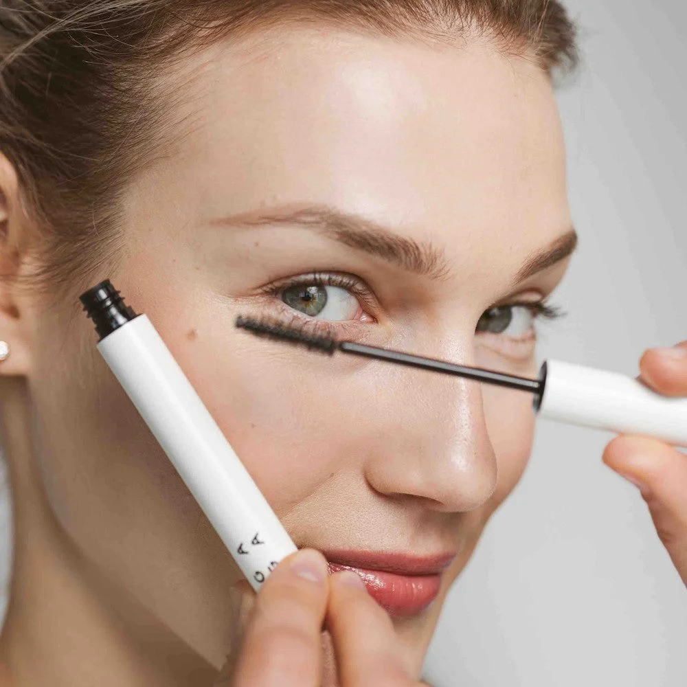Uoga Uoga Volumengivende mascara (8 ml) - No Drama No Fun - dramatisk sort