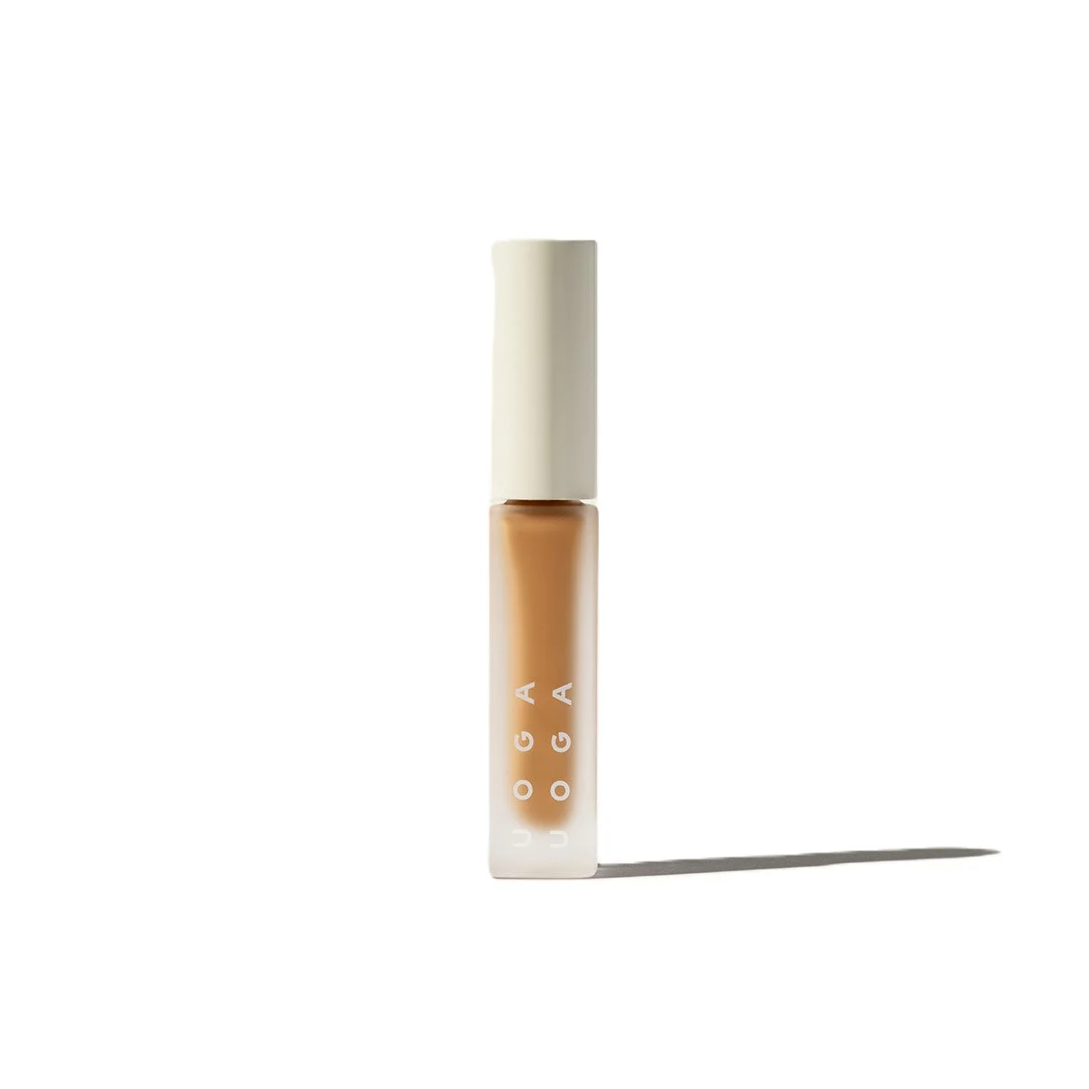Uoga Uoga Flydende concealer (5 ml) Invisible Hero No. 2 - 672 Light Warm - usynlig helt mod hudens ujævnheder