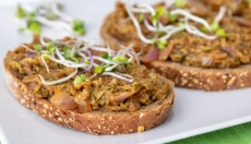 Forberedelse af courgette-tatar til en let og frisk middag