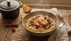 # Jak dokonale uvařit slow oats neboli pomalou ovesnou kaši

---

# Sådan koger du perfekt slow oats