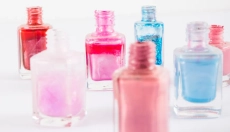 Skønhed uden kemi med naturlig neglelak