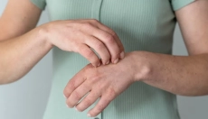 Hvordan man opretholder glat hud uden appelsinhud